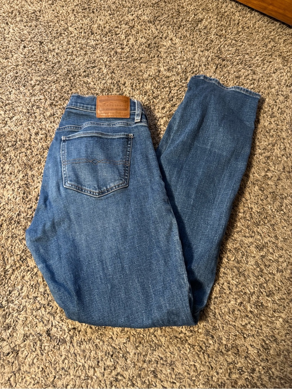 Lucky Brand Straight Leg Jeans in Medium Blue Denim